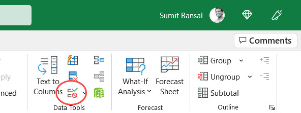 Biểu tượng Data Validation nằm trong nhóm Data Tools
