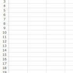 Chọn các cột bao quanh cột bị ẩn để thực hiện lệnh bỏ ẩn