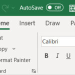 Chọn thẻ File trên thanh công cụ Excel