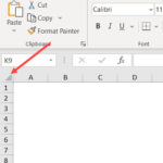 Nhấp vào tam giác xám ở góc trên bên trái để chọn toàn bộ bảng tính