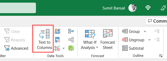 Nút Text to Columns trong nhóm công cụ dữ liệu