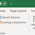 Thẻ Data trên thanh công cụ Ribbon trong Excel để bắt đầu quá trình nhập dữ liệu