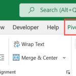 Thẻ PivotTable Analyze trên thanh công cụ Excel để bắt đầu di chuyển bảng